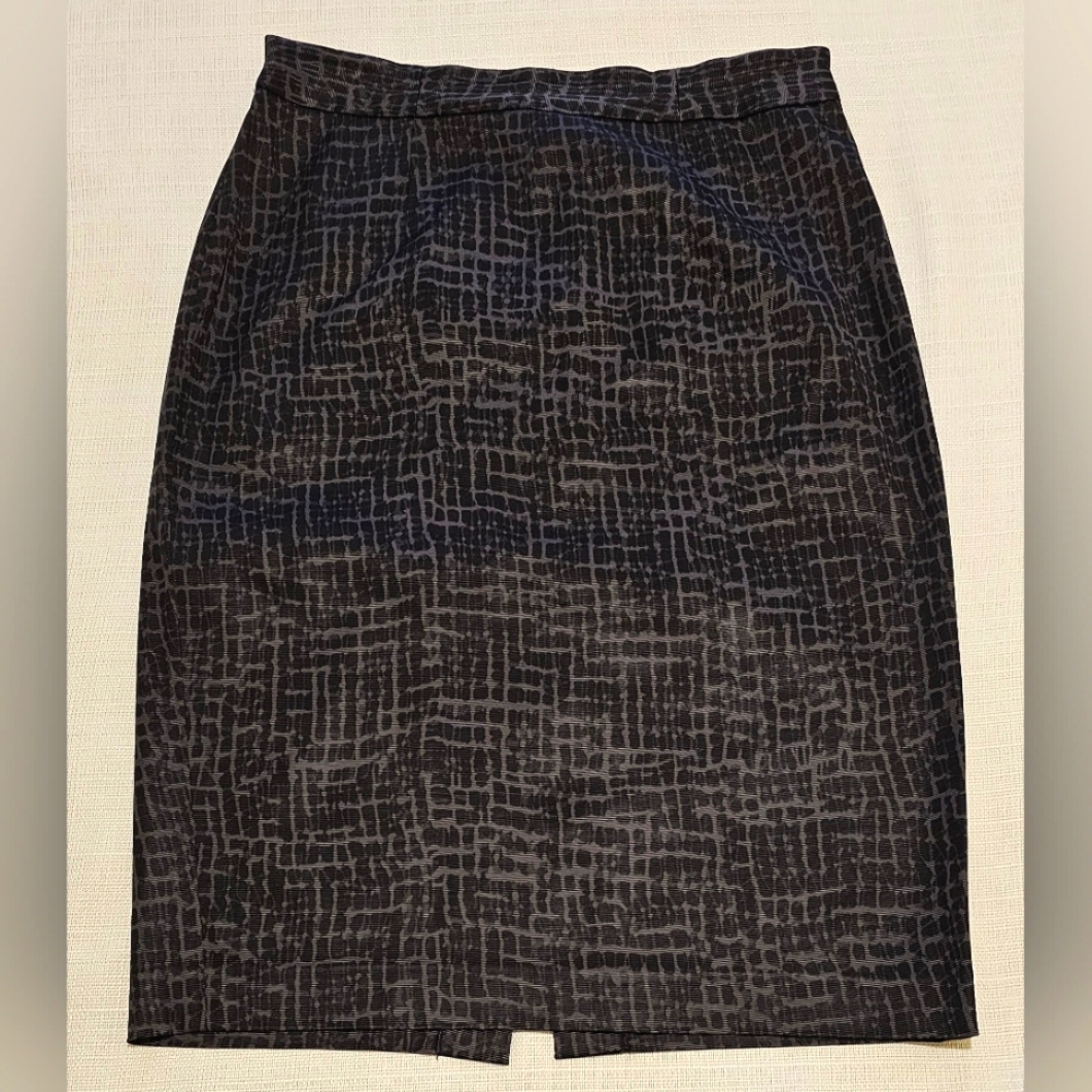 LOFT Women's Pencil Skirt, Size 10, Color: Black and Grey print